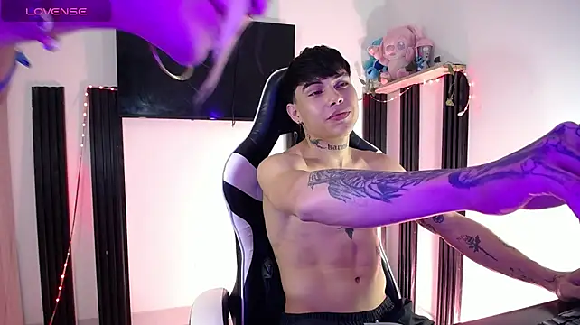 TONNY_HOT18 Live XXX Chat
