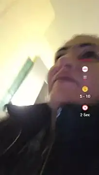 Hausverbot3 Adlı Modelin Canlı XXX Sohbeti