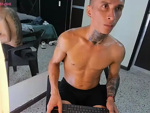 Chat +18 de Evains_777 ao vivo
