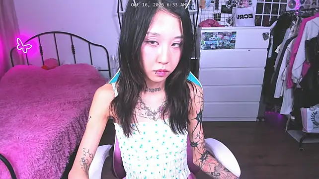 Živý XXX chat ashleywowmeow