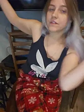 XXX chat uživo modela ScarletsWeb