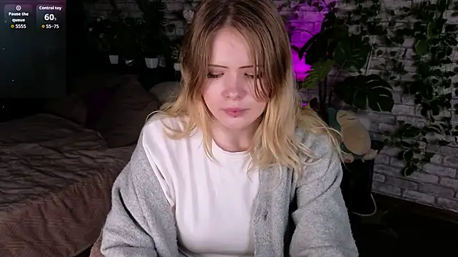 Ivy_Pierce লাইভ XXX চ্যাট