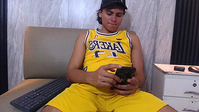 PatrickHard_ Chat XXX live