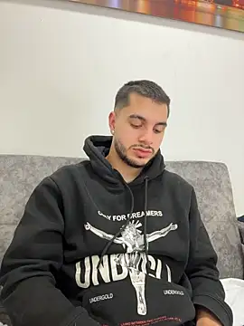 AmadeoWild Chat XXX live