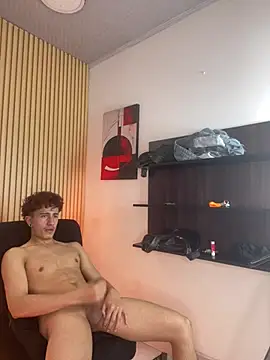 แชท XXX สดของ Santi_Williams