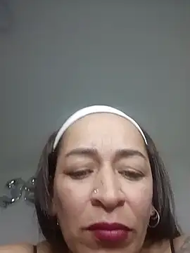 AshleeyLove69: онлайн-секс-чат