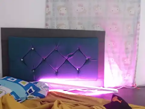 jhonny_kk – Naživo XXX chat