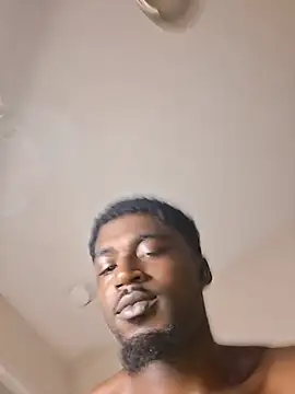 BrownSkinHandsome Adlı Modelin Canlı XXX Sohbeti