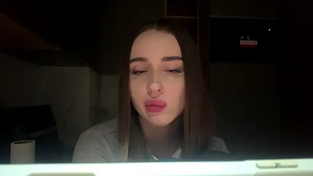 XXX chat uživo modela dianaluves1
