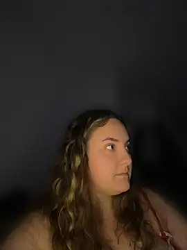 Chat +18 de Kiyaraa ao vivo