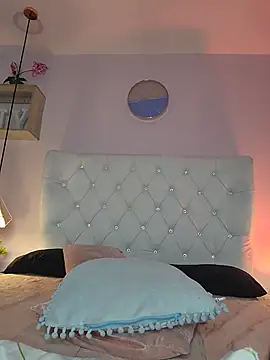 Novagh_ Chat XXX live