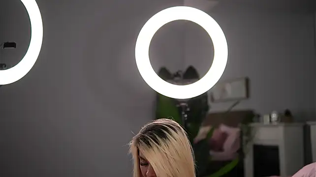 FlirtyFit Chat XXX live