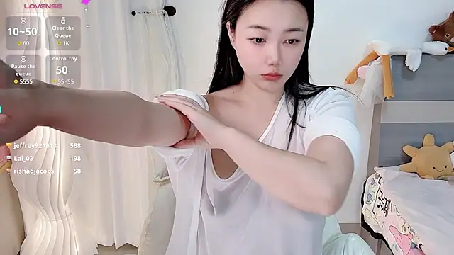 -Nini-- Adlı Modelin Canlı XXX Sohbeti