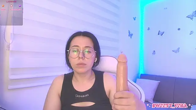 sweettvera Chat XXX live