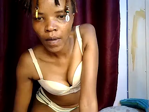 Chat XXX en directo de Naughtysuzzi_