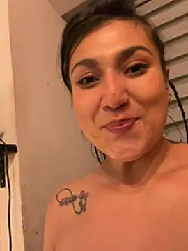 Chat XXX en directo de Magenta_Moon