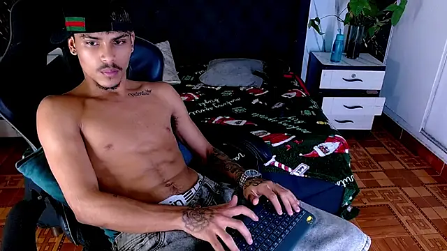 Chat +18 de Angel_foxc13 ao vivo