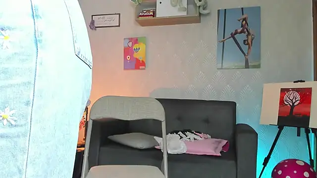 Alaia_Love77's Live XXX Chat