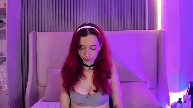 SaraRowan's Live XXX Chat