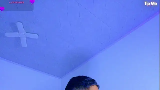 Evaa_02のライブXXXチャット