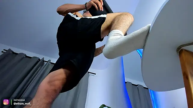 etham_wolf1 Live XXX Chat