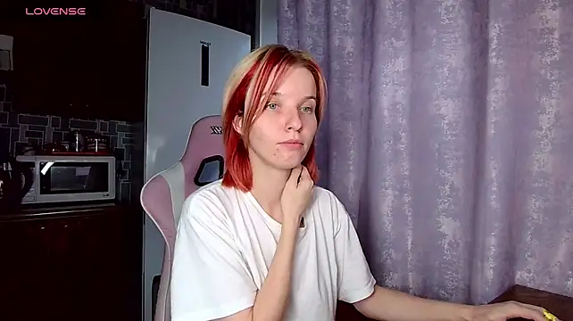 Madelaineses Chat XXX in diretta