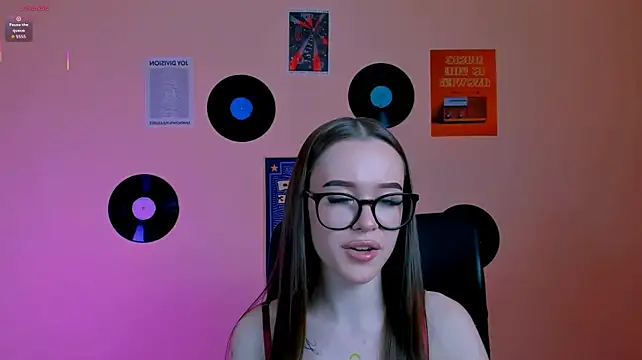 Chatroom XXX en direct de aria_wild_