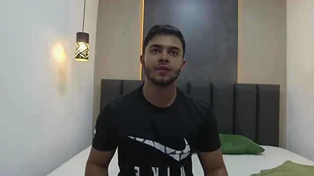 TylerWest_ live XXX chat
