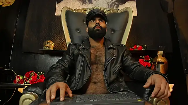 BeardAndrew live XXX chat
