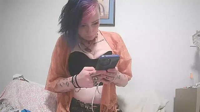 צ'אט XXX בשידור חי של Emily0903