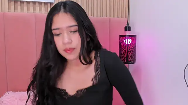 Hanna_Thorne 现场XXX聊天