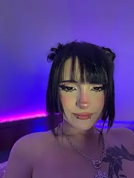 دردشة Melissa_cum الجنسية المباشرة