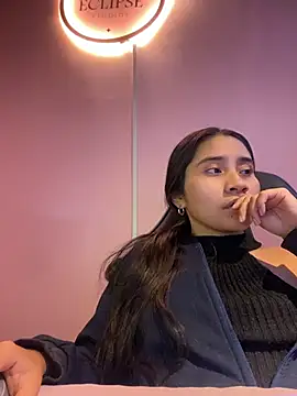 צ'אט XXX בשידור חי של maliha_ec