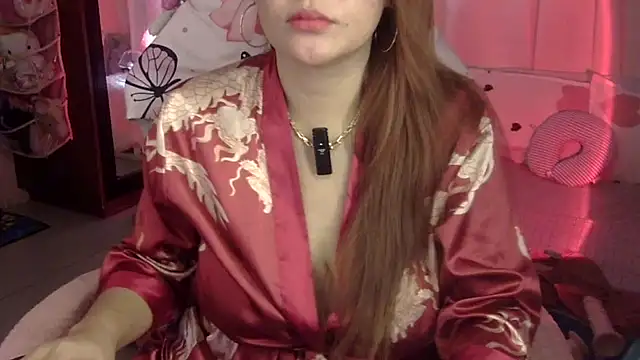 XXX chat uživo modela yourHennesy