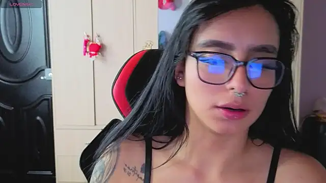 andrelaa_'s Live XXX Chat