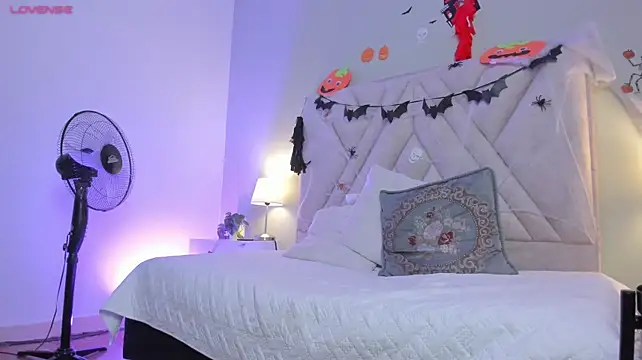 Chat XXX ao vivo de nova_silk