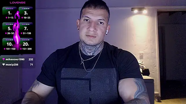 Chat XXX en directo de Shane_Clay