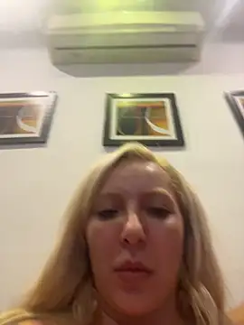 Juuhschmitt 网络视讯表演