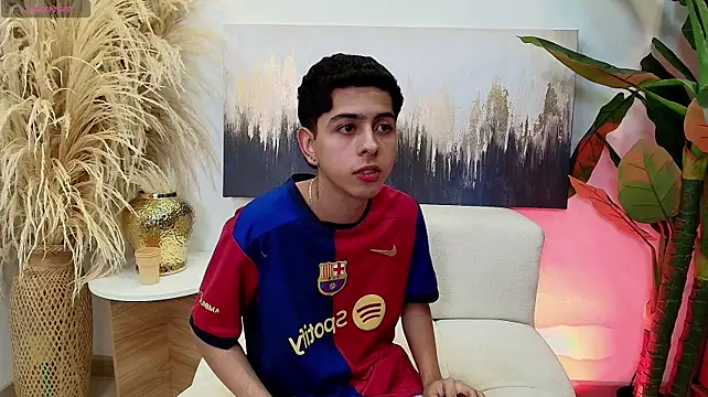 CGomez_'s Live XXX Chat