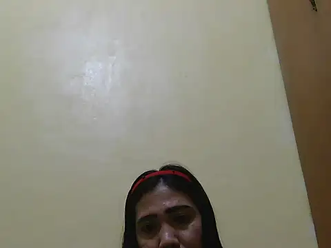 Wildasian2026's Live XXX Chat