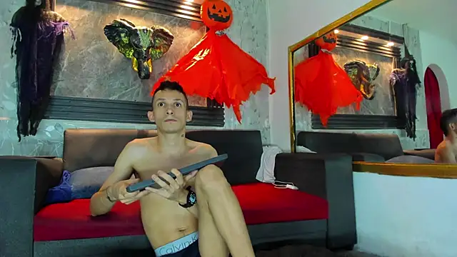 Isaak_Bless' Live XXX Chat