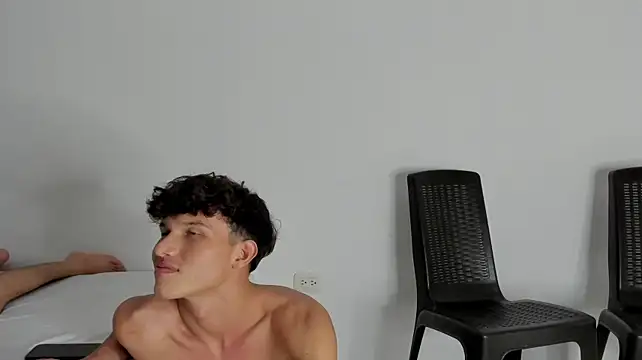 Lucas-Aaron live XXX chat