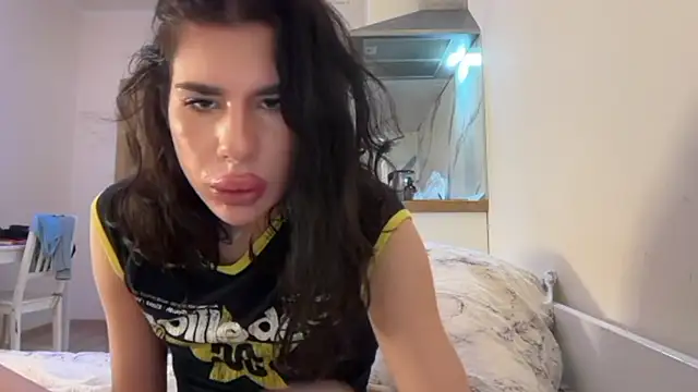 แชท XXX สดของ KarolineFoxy