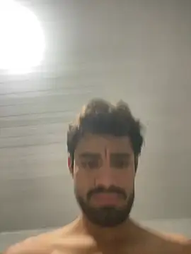 Banee1 – Naživo XXX chat