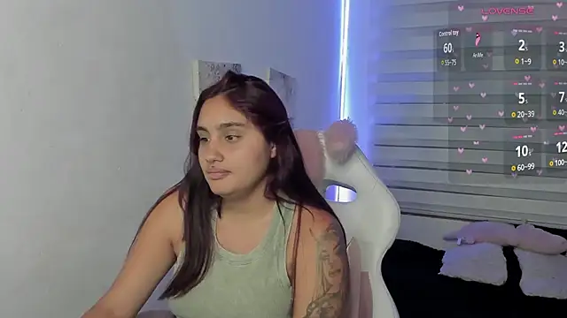Kir_ely's Live XXX Chat