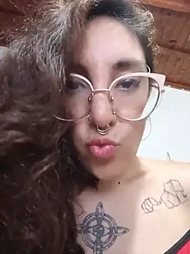 Melinerd Chat XXX in diretta