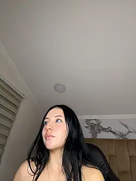 Czat XXX na żywo – Emily_Trujillo