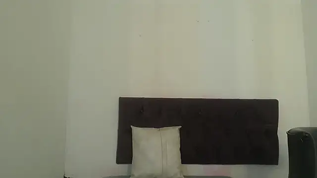 Little18Doll Chat XXX live