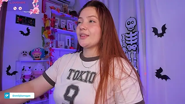 XXX chat uživo modela EmilyBarragan_