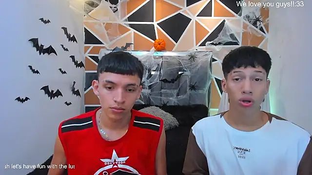 צ'אט XXX בשידור חי של Juan_Nd_Steven